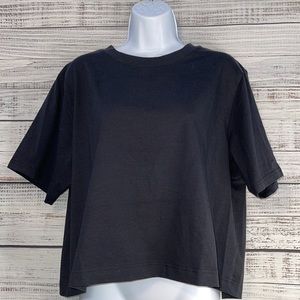 LIQUIDATION SALE Black Crewneck Crop Top Tshirt Size Large